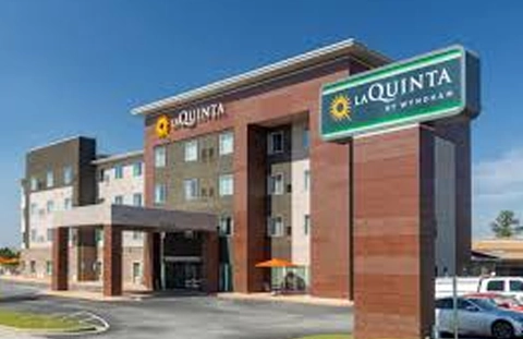 Masters 2026 package — value option example